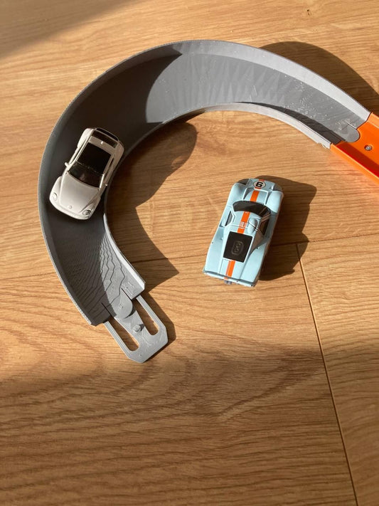 180 Degree Bank Turn: Hot Wheels Compatible Track Connector
