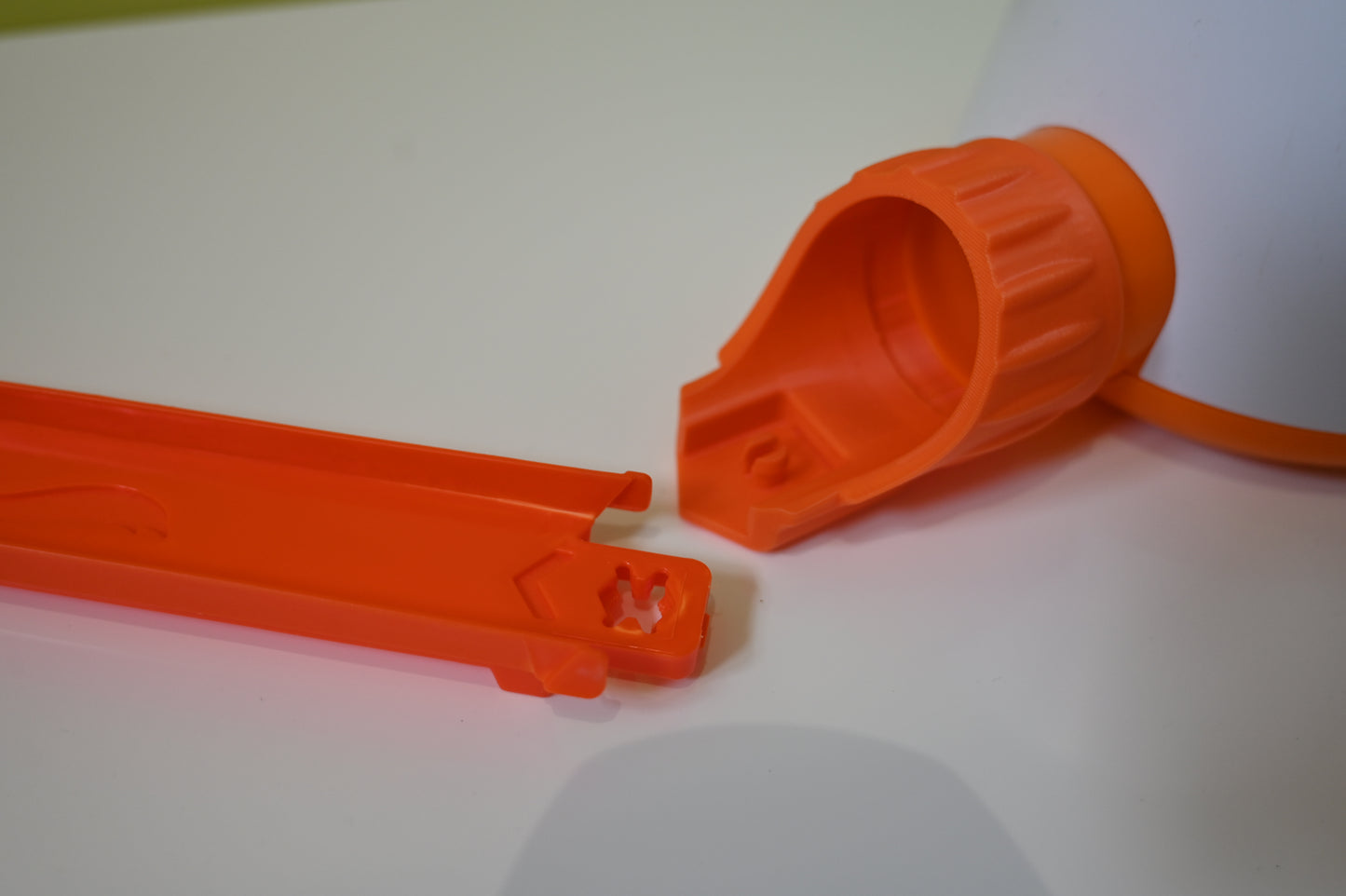 Speed Snap Hot wheels track to Air Toobz connector