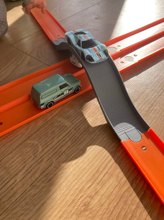 Hot wheels compatible bridge track, hump bridge up and over