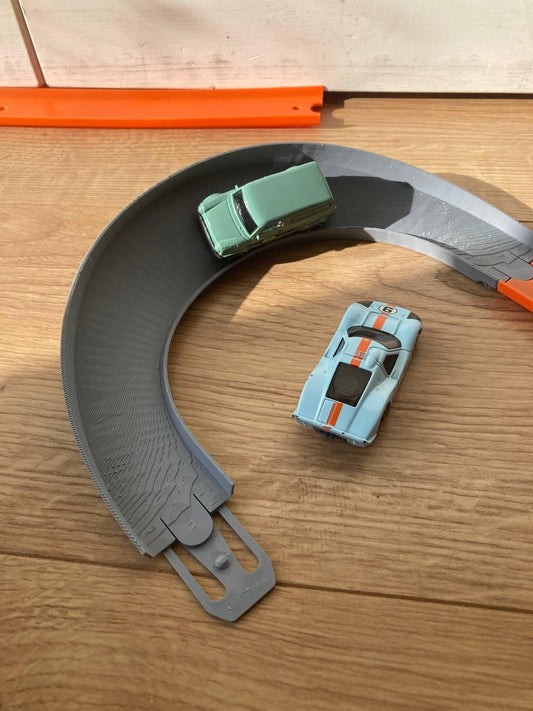 180 Degree Bank Turn: Hot Wheels Compatible Track Connector