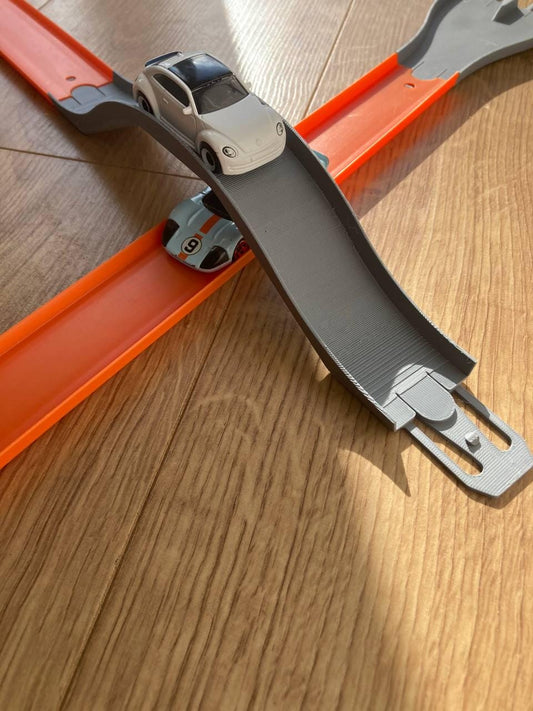 Hot wheels compatible bridge track, hump bridge up and over