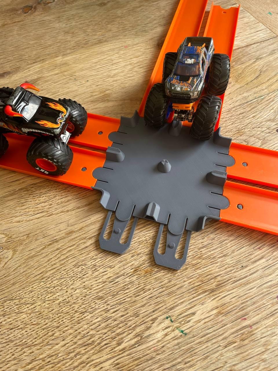 2-Lane Crossroads Track Connector: Hot Wheels & Monster Truck Compatible