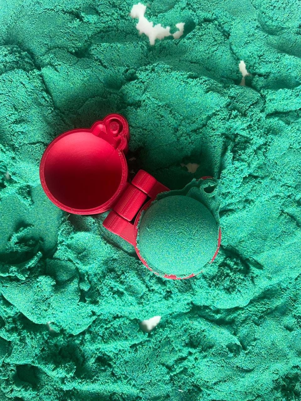 Christmas bauble mould for Play Dough & Sand: Montessori Sensory Toy