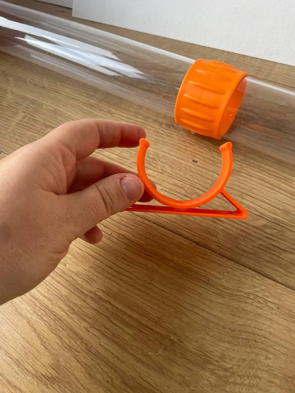 Air Toobz Wall Mount Stabilizer Bracket, Toy Wind Machine Accessory